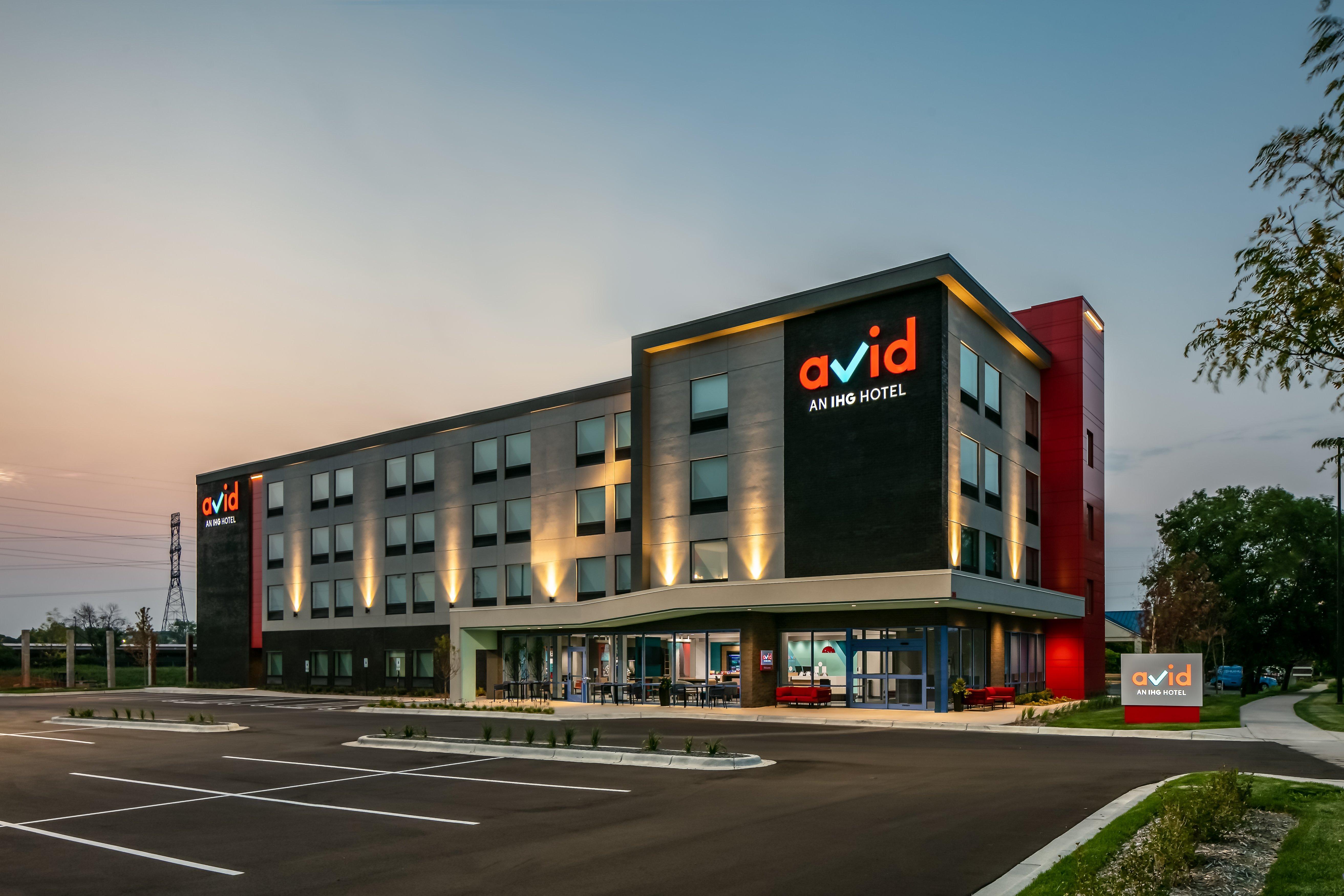 Avid Hotels - Roseville - Minneapolis North, An Ihg Hotel Esterno foto